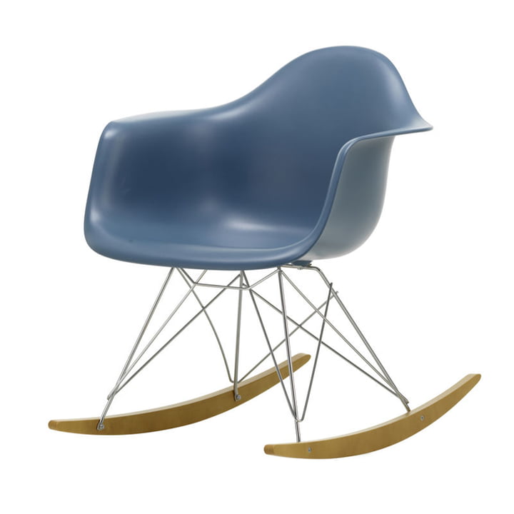 Eames Plastic Armchair RAR von Vitra in Ahorn gelblich / Chrom / meerblau