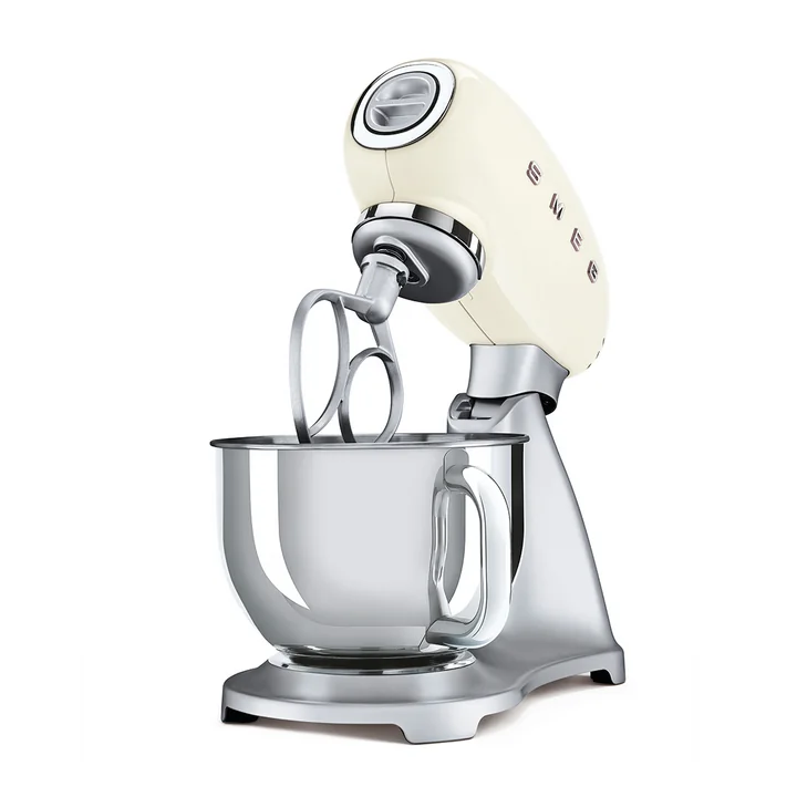 Küchenmaschine SMF02 in creme von Smeg