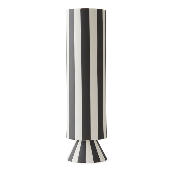 Toppu Vase Ø 8,5 x H 31 cm von OYOY in schwarz / weiß