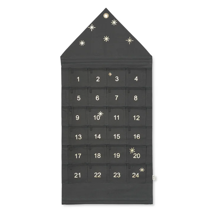 House Adventskalender von Ferm Living in breit / dunkelgrün