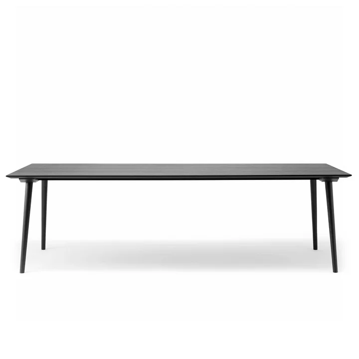 In Between Tisch SK6 100 x 250 cm von &Tradition in Eiche schwarz lackiert