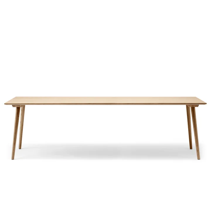 In Between Tisch SK6 100 x 250 cm von &Tradition in Eiche lackiert