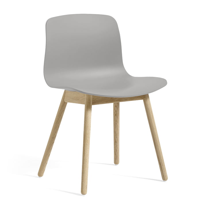 About A Chair AAC 12 von Hay in Eiche geseift / concrete grey
