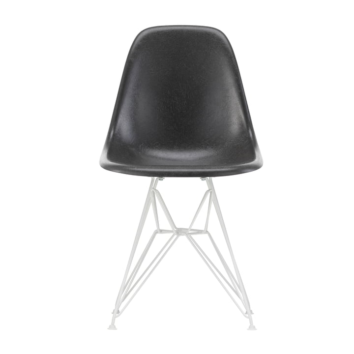 Eames Fiberglass Side Chair DSR von Vitra in weiß / Eames elephant hide grey (Filzgleiter weiß)