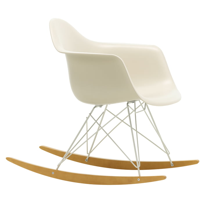 Eames Plastic Armchair RAR von Vitra in Ahorn gelblich / weiß / kieselstein