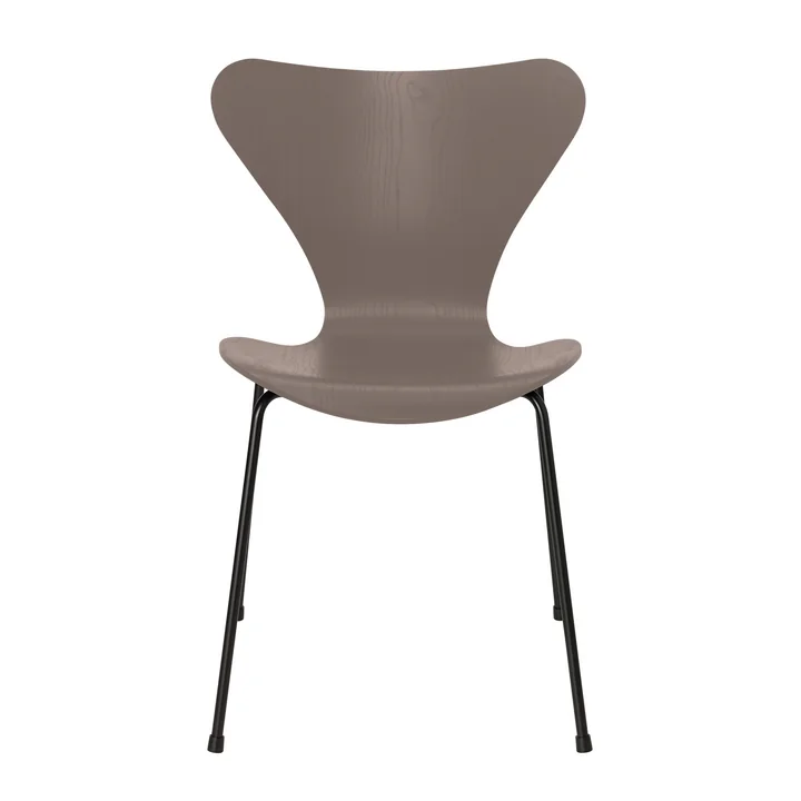 Serie 7 Stuhl von Fritz Hansen in Esche deep clay gefärbt / Gestell schwarz