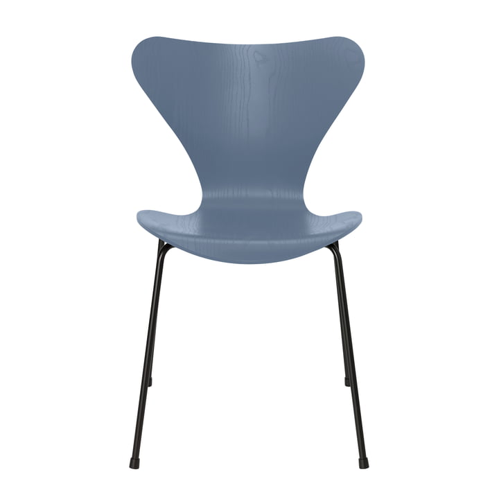 Serie 7 Stuhl von Fritz Hansen in Esche dusk blue gefärbt / Gestell schwarz