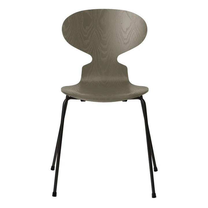 Ameise Stuhl von Fritz Hansen in Esche oliv green gefärbt / Gestell schwarz