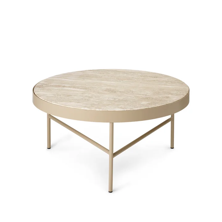 Der große Travertine Couchtisch von Ferm Living in cashmere