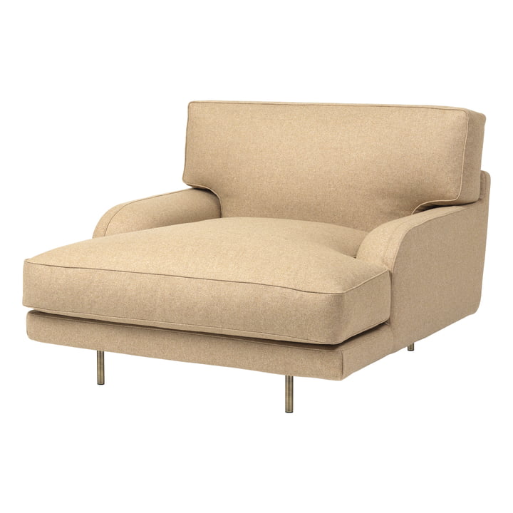 Flaneur Lounge Chair, beige / Messing Gestell von Gubi