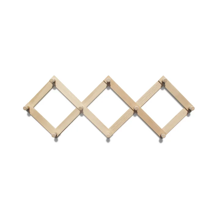Die Lia Wandgarderobe von side by side in Esche / Ahorn