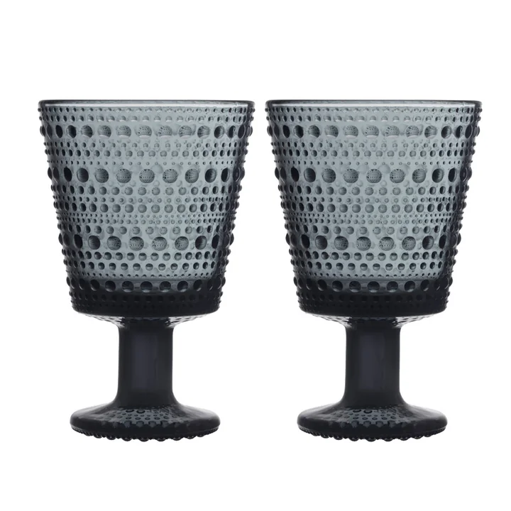 Das Kastehelmi Trinkglas mit Fuß 26 cl von Iittala in dunkelgrau (2er-Set)