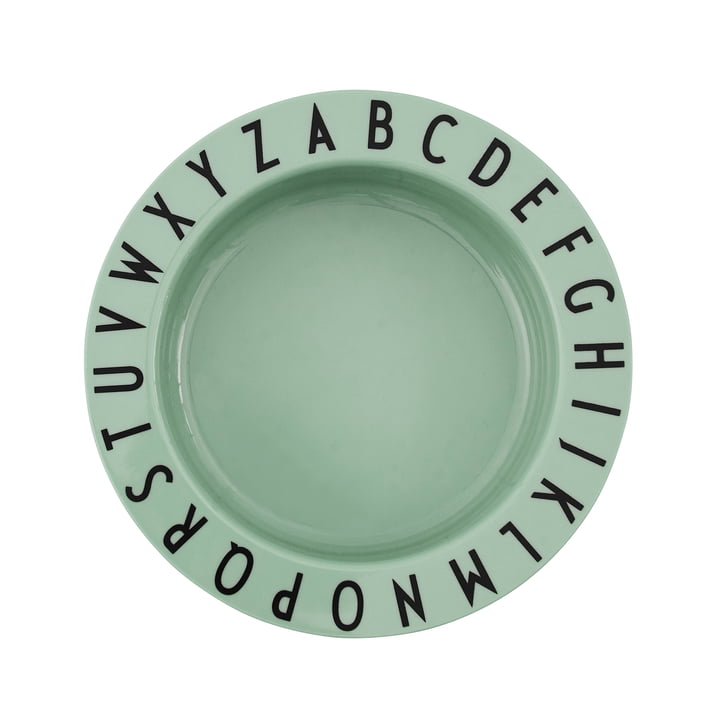 Der Eat & Learn Tritan Teller tief von Design Letters in grün