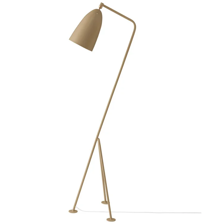 Gräshoppa Stehleuchte GM1 von Gubi in olive braun