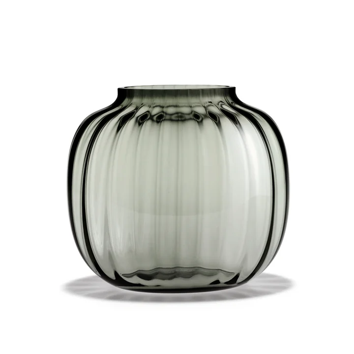 Primula Vase oval von Holmegaard in der Farbe smoke