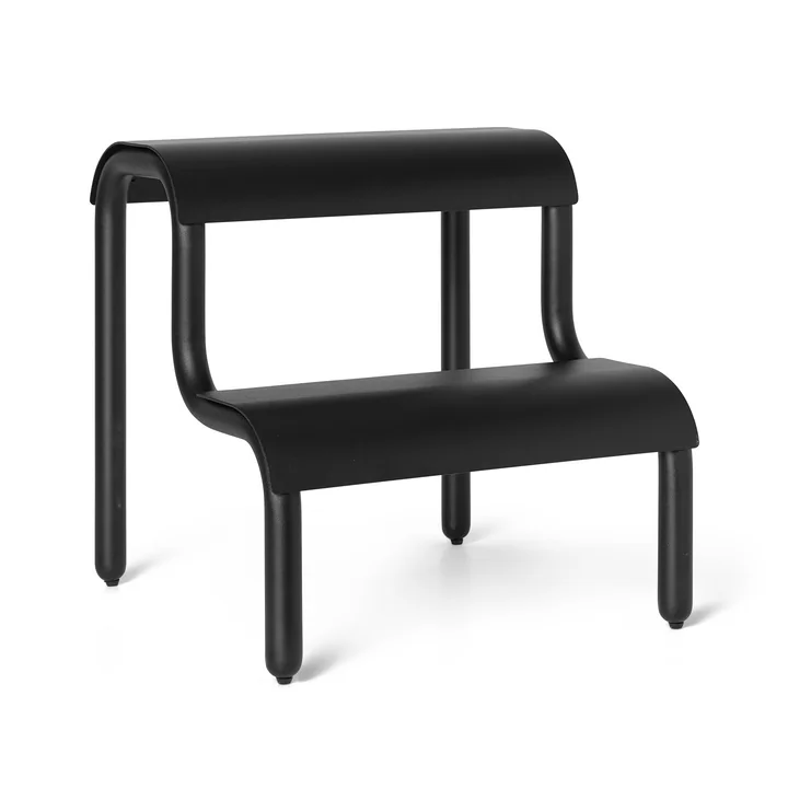 Up Step Multifunktionaler Hocker von Ferm Living in der Farbe schwarz