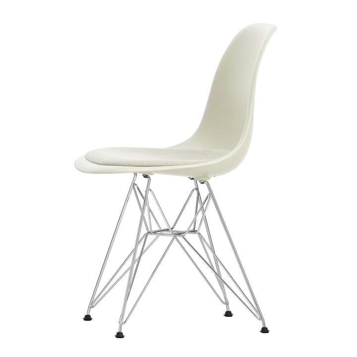 Eames Plastic Side Chair DSR mit Sitzpolster von Vitra in verchromt / kieselstein (Filzgleiter basic dark)