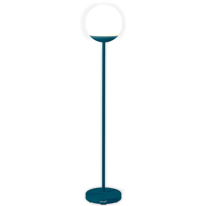 Die MOOON! Akku LED-Stehleuchte von Fermob, H 134 cm, acapulcoblau