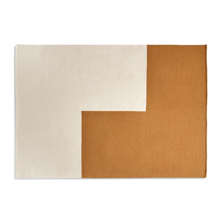 Ethan Cook Flat Works Teppich von HAY in der Farbe braun