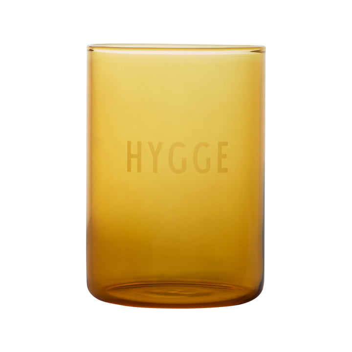 AJ Favourite Trinkglas in Hygge / sugar brown von Design Letters.