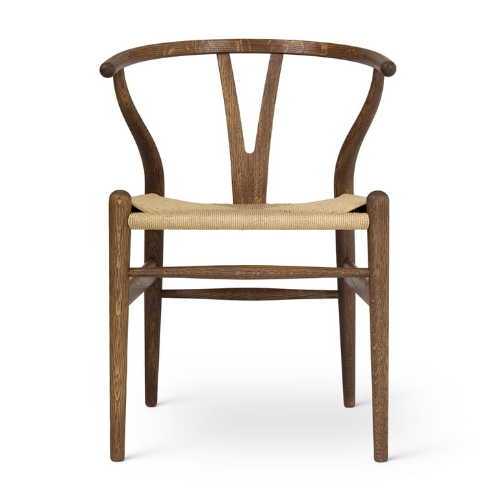 CH24 Wishbone Chair von Carl Hansen in der Ausführung Eiche mit Rauchbeize / Naturgeflecht