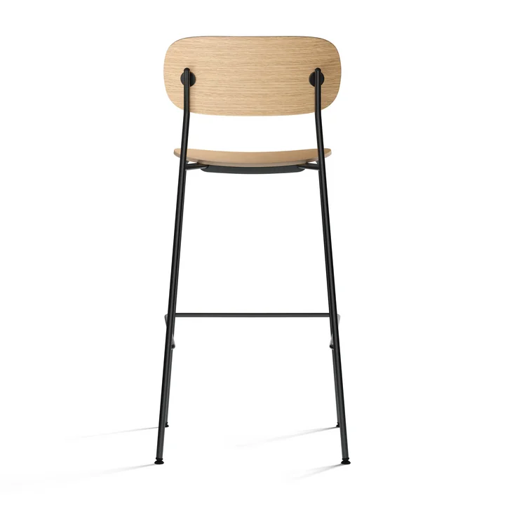 Co Bar Chair von Audo in der Ausführung Eiche natur mit schwarzem Stahlgestell