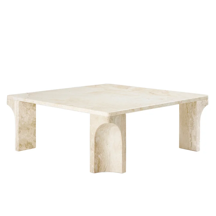 Doric Couchtisch von Gubi in der Ausführung neutral white Travertin