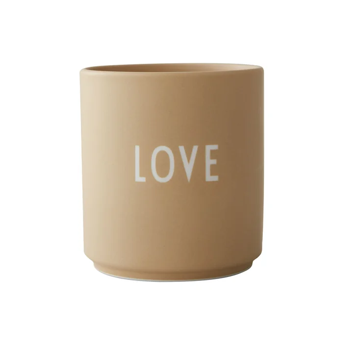 AJ Favourite Porzellan Becher, Love / beige von Design Letters