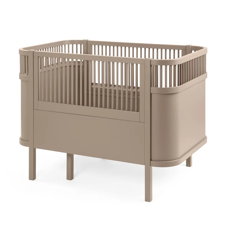 Das Sebra Bett Baby & Junior von Sebra in der Ausführung jetty beige
