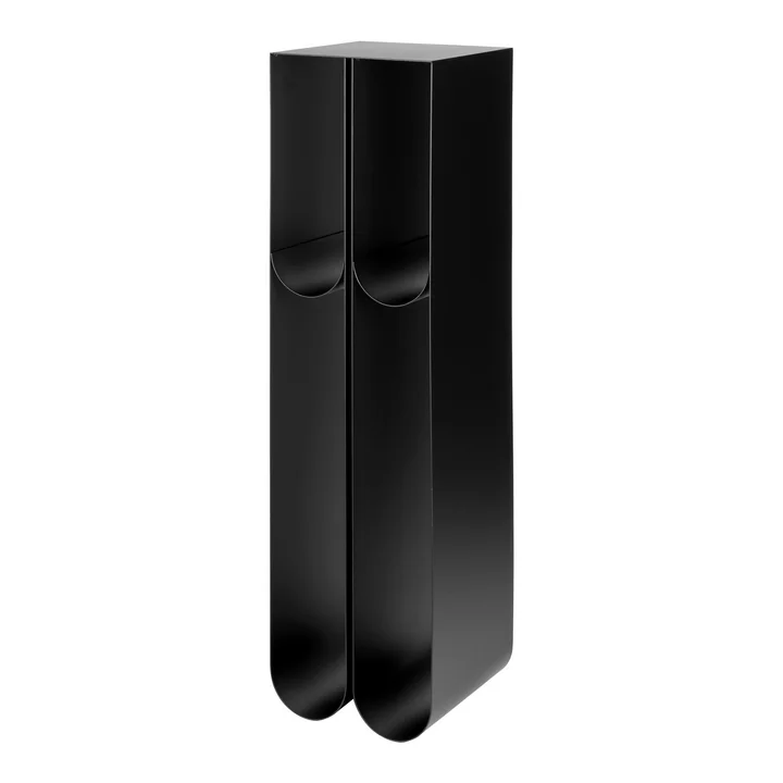 Curved Pedestal von Kristina Dam Studio in der Farbe schwarz