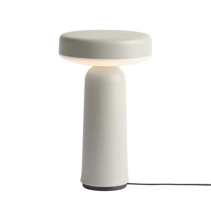 Ease Portable LED Outdoor Akkuleuchte von Muuto in der Farbe grau