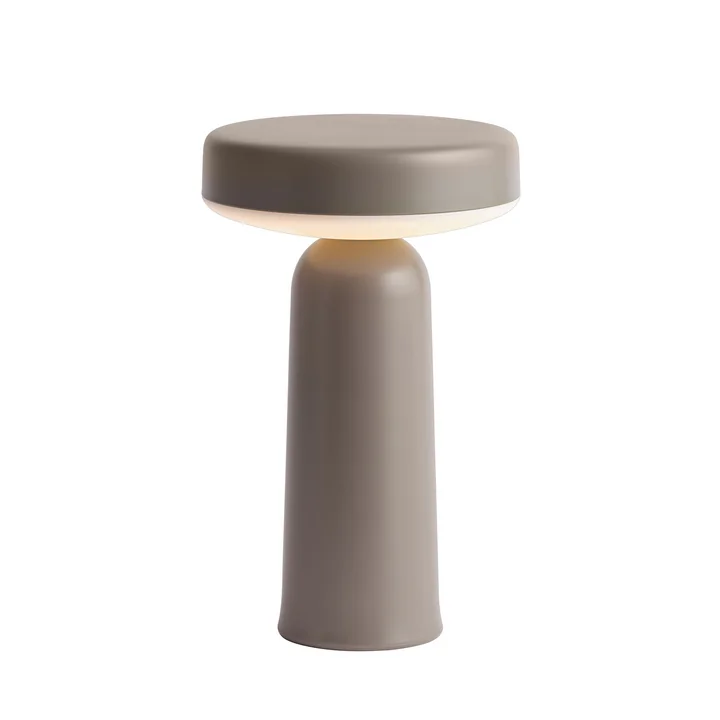 Ease Portable LED Outdoor Akkuleuchte von Muuto in der Farbe taupe