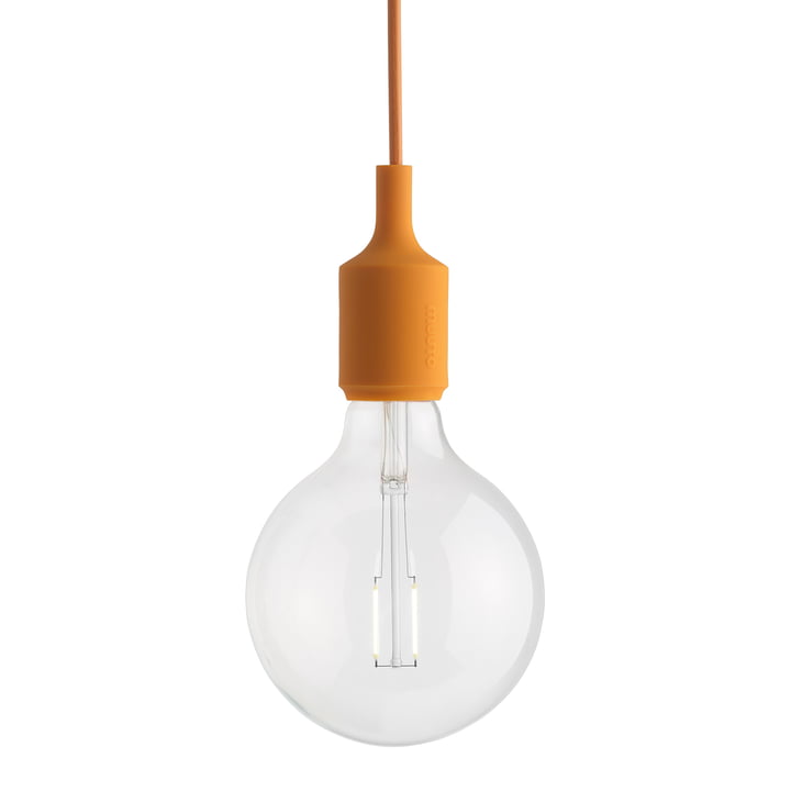 Socket E27 LED-Pendelleuchte von Muuto in der Farbe hell orange
