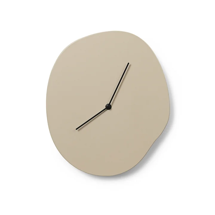 Melt Wanduhr von Ferm Living in der Farbe kaschmir