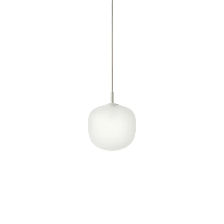 Muuto - Rime Pendelleuchte Ø 18 cm, opal / weiß