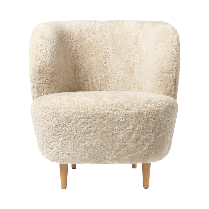 Gubi - Stay Lounge Chair small, Eiche matt lackiert / Sheepskin Skandilock (moonlight)