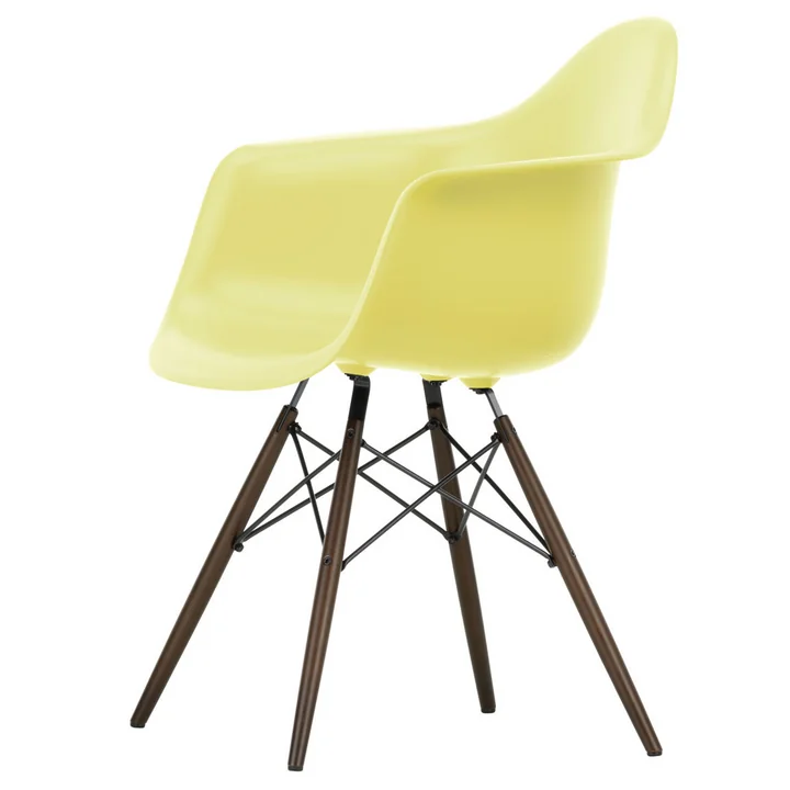 Eames Plastic Armchair von Vitra