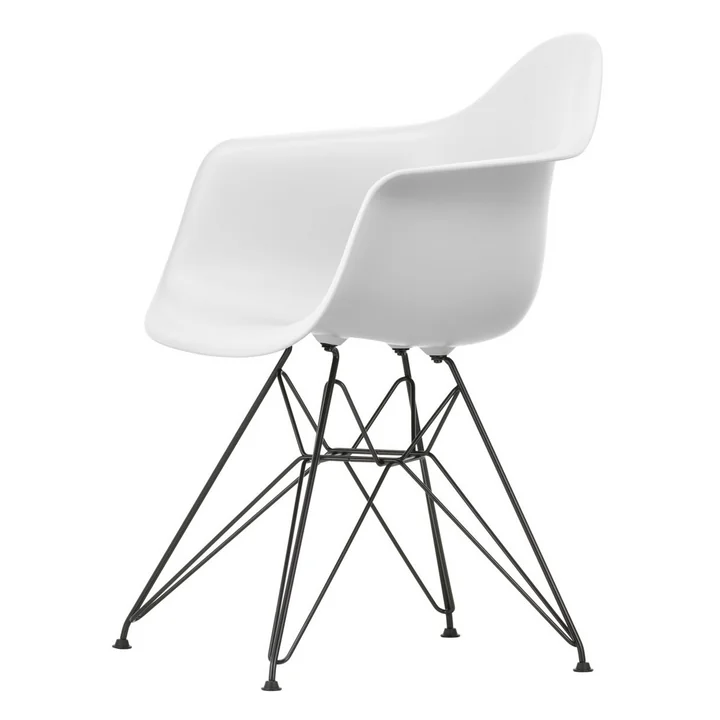 Eames Plastic Armchair von Vitra