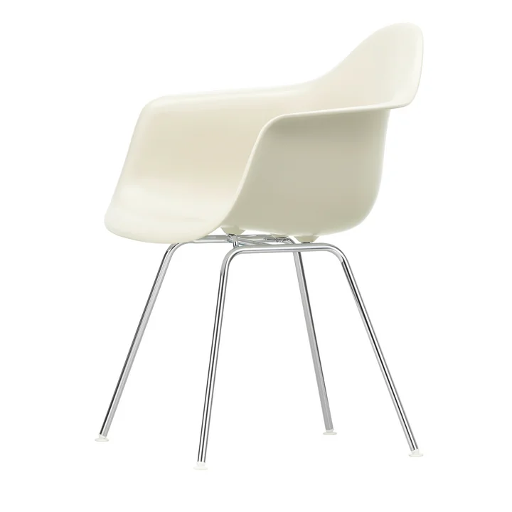 Eames Plastic Armchair von Vitra