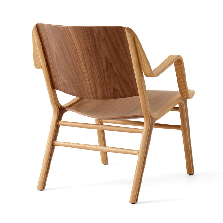 AX Lounge Chair mit Armlehnen HM11, Walnuss / Eiche lackiert von &Tradition