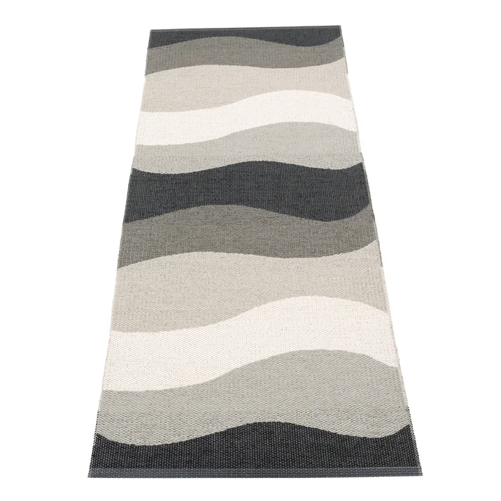 Urvi Teppich, 70 x 200 cm, metal von Pappelina