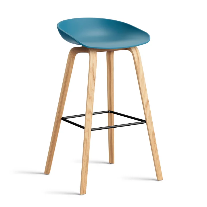 HAY - About A Stool AAS 32 H 85 cm, Eiche lackiert / Stahl schwarz / azure blue 2.0 