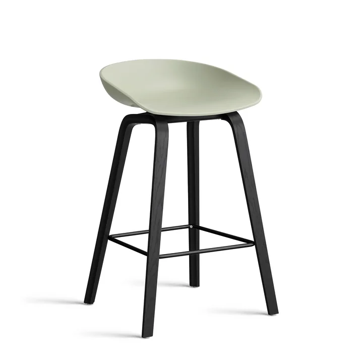 HAY - About A Stool AAS 32 H 75 cm, Eiche schwarz lackiert / Stahl schwarz / pastel green 2.0 