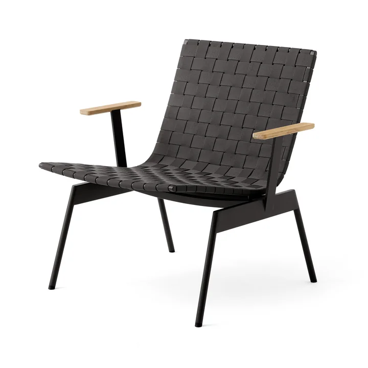 &Tradition - Ville AV45 Outdoor Lounge Chair mit Armlehnen, warm black