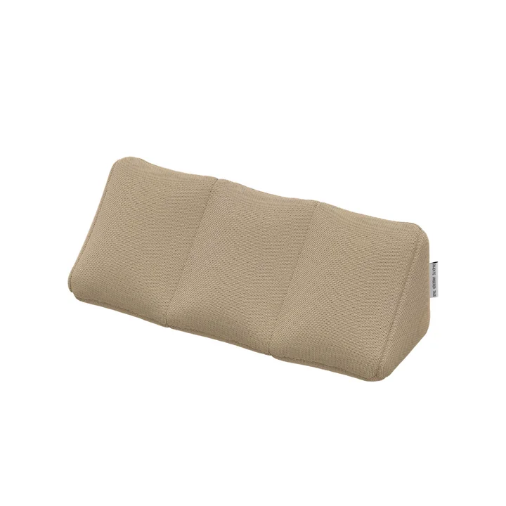OUT Objekte unserer Tage - Henn Prism Kissen, 50 x 19 x 19 cm, beige (Autumn 0221 by Kvadrat)