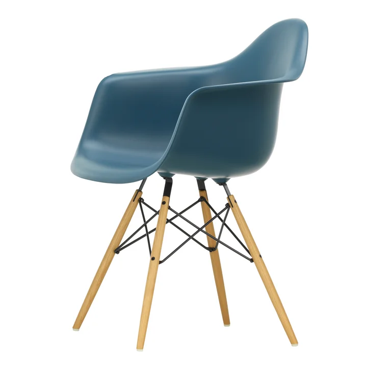 Vitra - Eames Plastic Armchair DAW RE, Esche honigfarben / meerblau