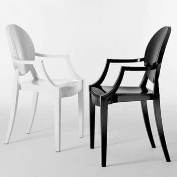 Ausdrucksstarke Stühle