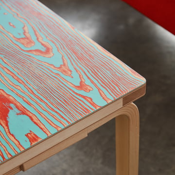 Bank 153B ColoRing Editon von Artek in klar lackiert / rot-türkis