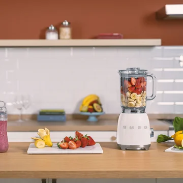 Standmixer BLF03 von Smeg