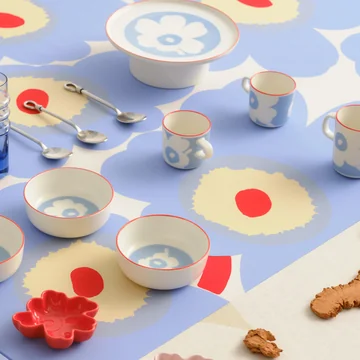 Marimekko - Oiva Unikko Servierplatte mit Fuß, Ø 24 cm, weiß / hellblau / orange